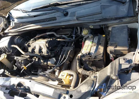 2008 Dodge Grand Caravan Sxt z USA, uszkodzony, nr VIN 1D8HN54P98B106716